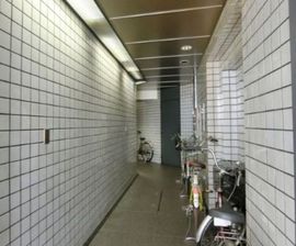 スギコビル エントランスホール　写真