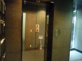 O&K南青山 エレベーター
