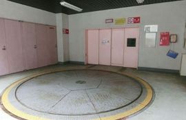 二引ビル 駐車場　機械式