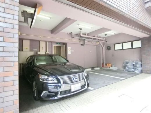 八丁堀ファーストスクエア（旧：平野ビル） 駐車場　写真