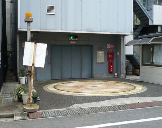 Flos蒲田 駐車場
