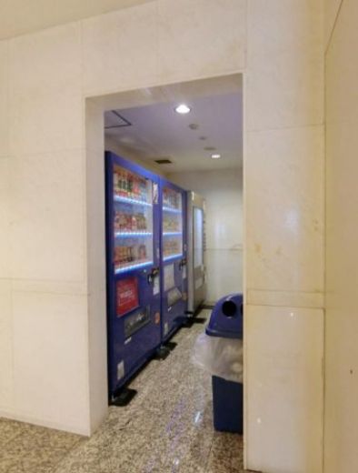 ヒューリック五反田山手通ビル 自動販売機