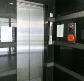 日本橋岡野ビル エレベーター