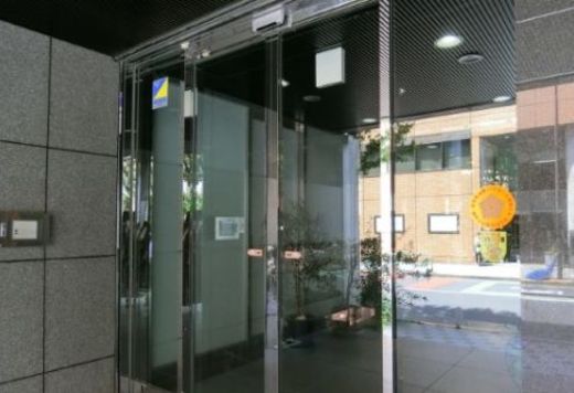 相模屋本社ビル エントランス