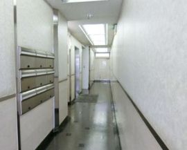 鍛治町ビル 廊下