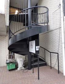 斎藤ビル(外苑前) 外階段