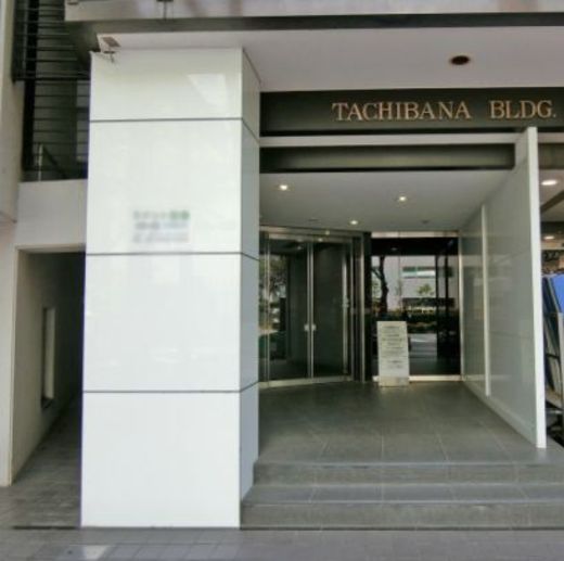 立花新宿ビル エントランス