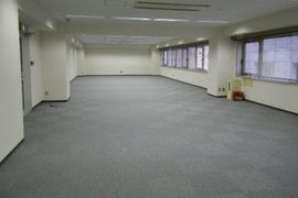 全国燃料会館 室内