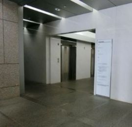 山之内西新宿ビル エントランス