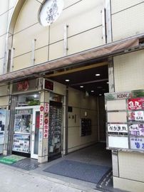 KDKビル エントランス