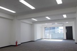 レインボービル 室内