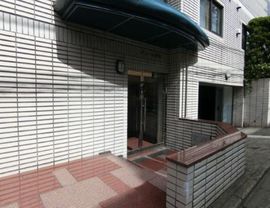 グレース原宿 エントランス