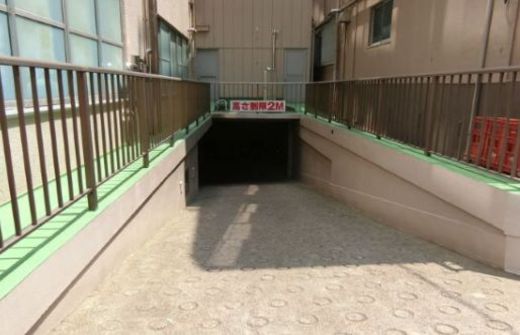 新川ダイユウビル 駐車場