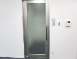 THAビル 出入り口
