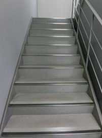 銀座大栄ビル 階段
