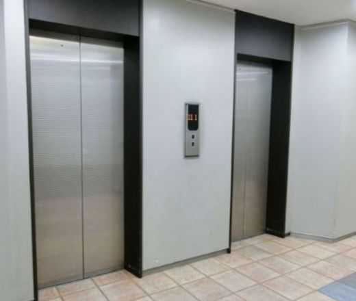 西新宿昭和ビル エレベーター