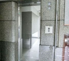 YPCビル エレベーター