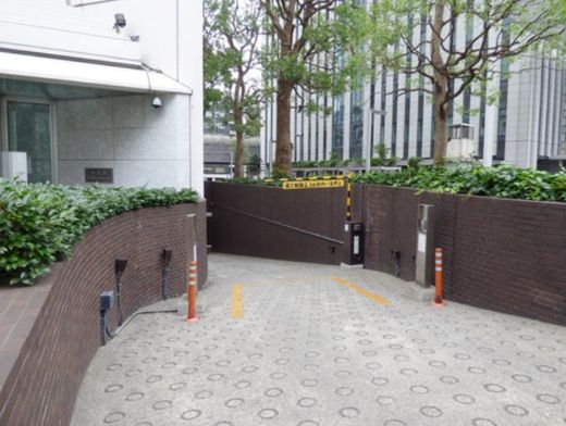 東京堂千代田ビルディング 駐車場