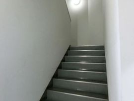 第25中央ビル 階段