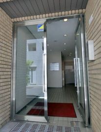 紀尾井ビル 出入り口