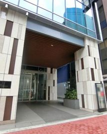 KDX新橋駅前ビル 出入り口
