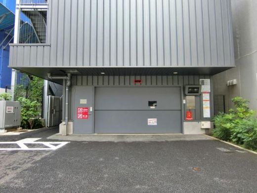 KDX新橋駅前ビル 駐車場