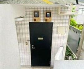 パリスビル 出入り口
