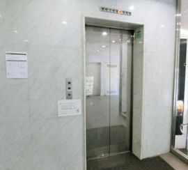 八重洲共同ビル エレベーター