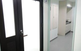 KTTビル 室内　出入り口
