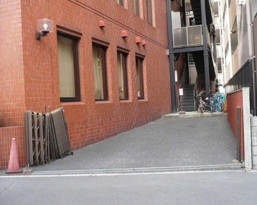 久保寺ツインタワービル 駐輪場　駐車場
