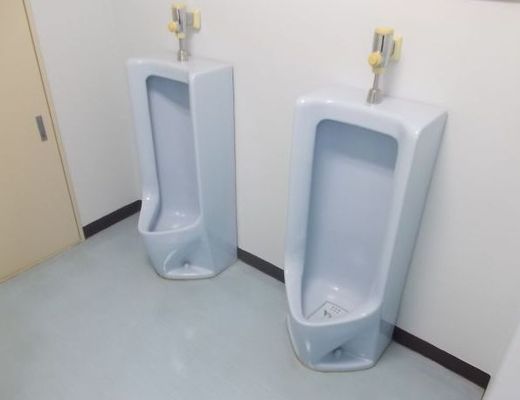 西倉LKビル 男性用トイレ