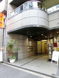 SK美土代町ビル エントランス