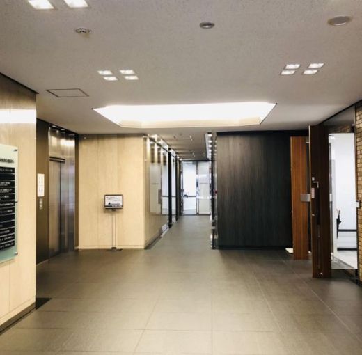 興和二番町ビル エントランス