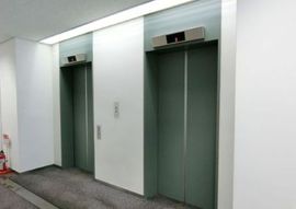 研究社英語センタービル エレベーター