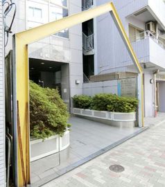 岩崎ビル(SOHO) 出入り口