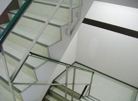 吉野第一ビル 階段