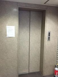 松屋ABCビル 乗り口
