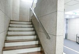 お茶の水クリスチャン・センター(OCCビル)北館 階段