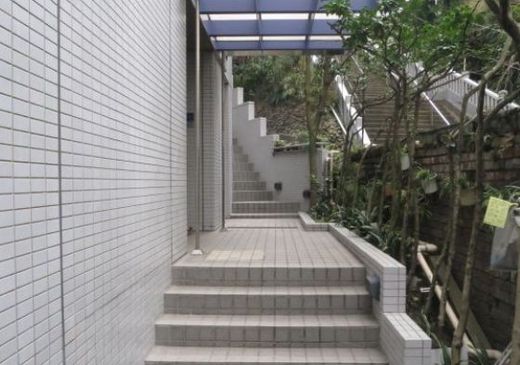 菅野ビル(神谷町) 階段