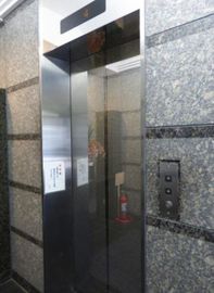 青山渡邉ビル エレベーター