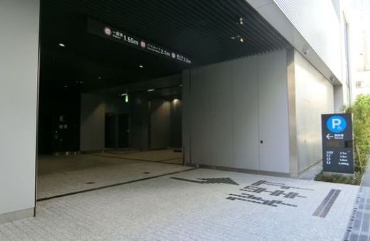 新虎通りCORE 駐車場