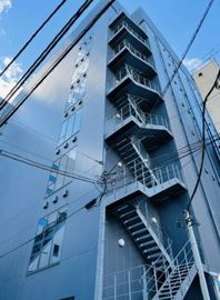 PMO秋葉原北 外階段