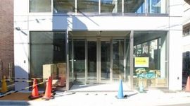 JINSHOビル 1階