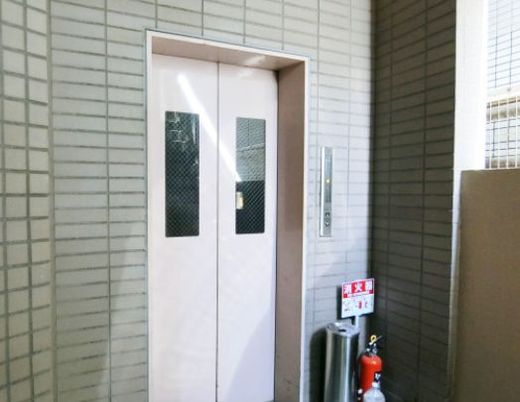 TANABE.BLD エレベーター