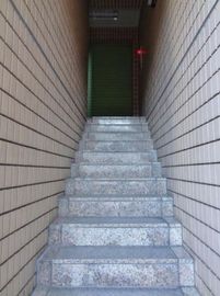 ヴォーグ代官山 階段