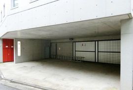 パンゲアソラリアム 駐車場