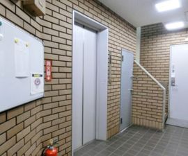 千代田岩本ビル エレベーター