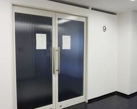 八重洲セントラル 出入り口