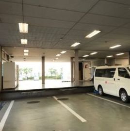 サンイースト辰巳 駐車場