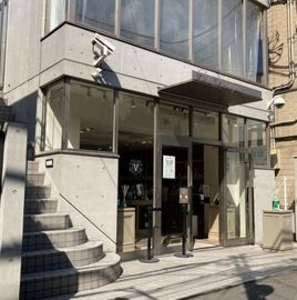 代官山ホシノビル 1階